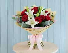 Букет цветов из:  Лилии и Розы в Долиновке