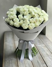 Букет 35 Белых роз в Долиновке