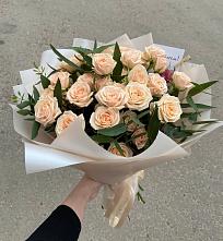 Букет Кремовые розы Латте в Долиновке