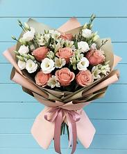 Букет цветов из:  Розы, Альстромерии и Лизиантусы в Долиновке