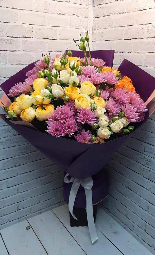 Букет цветов из: Хризантемы и Розы в Долиновке