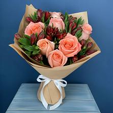 Букет цветов из:  Розы и Альстромерии в Долиновке