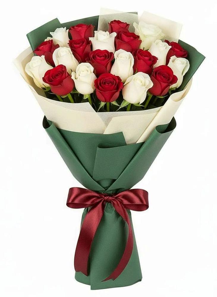 Букет Микс из красных и белых роз в Долиновке