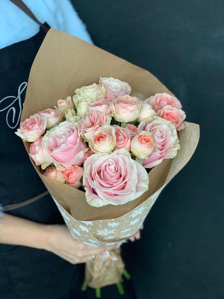 Букет цветов из: Хризантемы и Розы в Долиновке