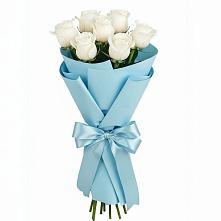 Букет 7 белых роз Проуд в Долиновке