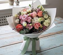 Букет цветов из:  Розы, Лизиантусы и Гвоздики #REPLACE_PRED# Долиновке