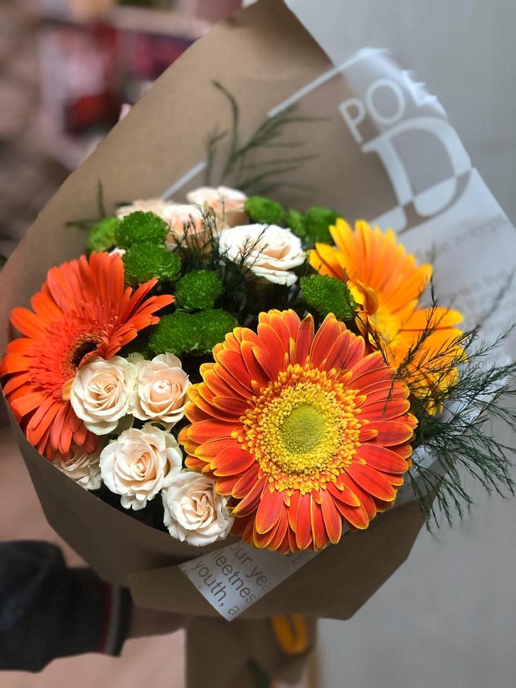 Букет цветов из: Герберы, Хризантемы и Розы в Долиновке
