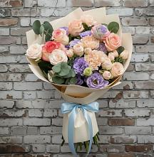 Букет цветов из:  Розы, Лизиантусы и Гвоздики в Долиновке