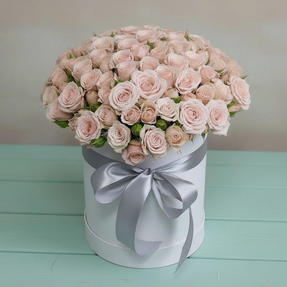 Цветочная композиция из Розы в шляпной коробке в Долиновке