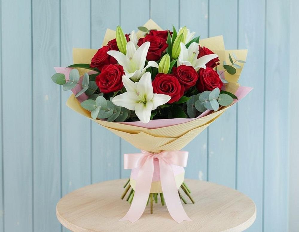Букет цветов из: Лилии и Розы в Долиновке